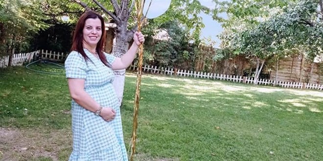 Aşı yaptırmayan hamile kadın, bebeğini göremeden virüse yenik düştü