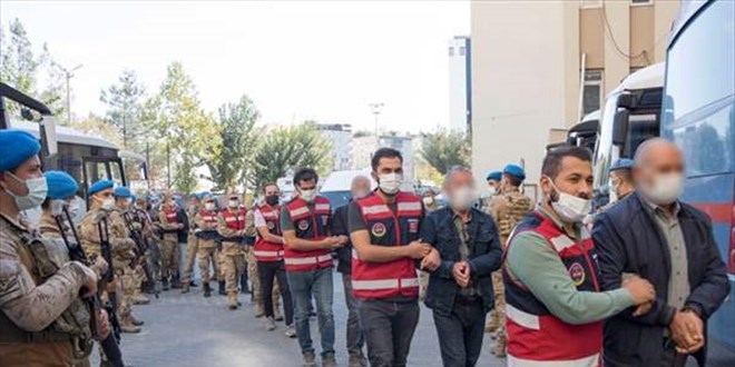 Diyarbakır'da terör operasyonunda 15 tutuklama