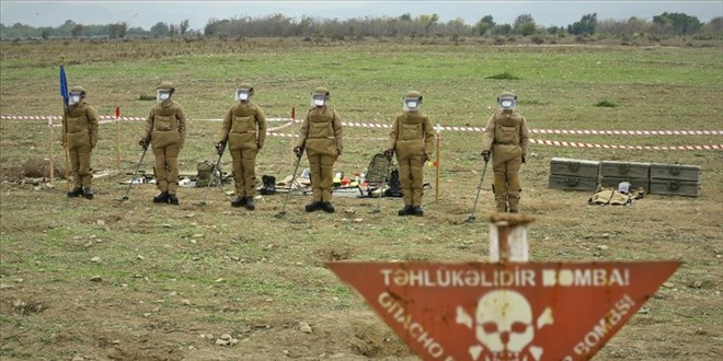 Mehmetçik'ten, mayınlı arazilerin temizliğinde Azerbaycan'a destek