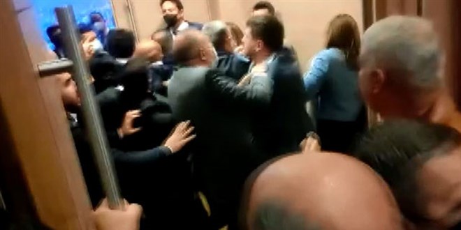 İYİ Parti'nin 4. yıldönümü programı öncesi arbede