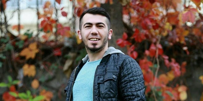 İş yeri sahibiyle kavga etti geri döndü onu bulamayınca kardeşini öldürdü