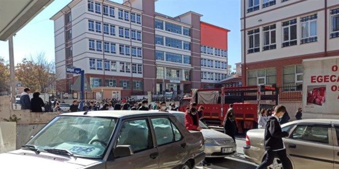 Ankara'da, öğrencisini taciz ettiği iddia edilen öğretmen darp edildi