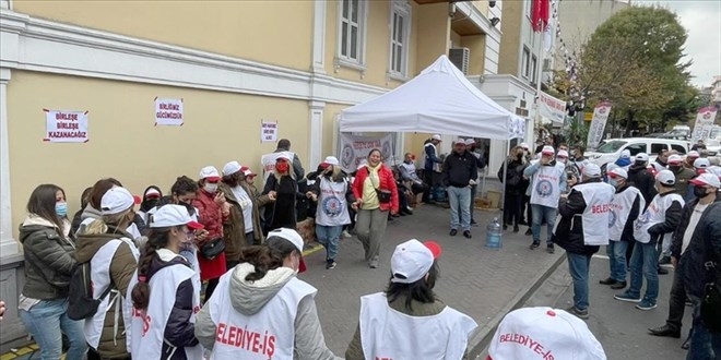 Bakırköy Belediyesi işçileri grevlerini sürdürüyor