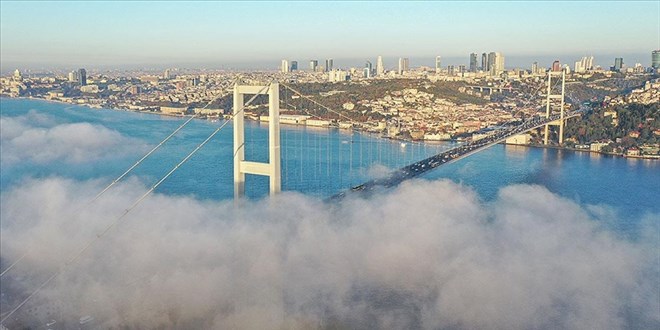 Boğaz'ın gerdanlığı 48 yıldır kıtaları birbirine bağlıyor