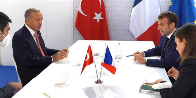 Erdoan'dan Macron'a: Yunanistan'n paras yok, seni aldatyorlar