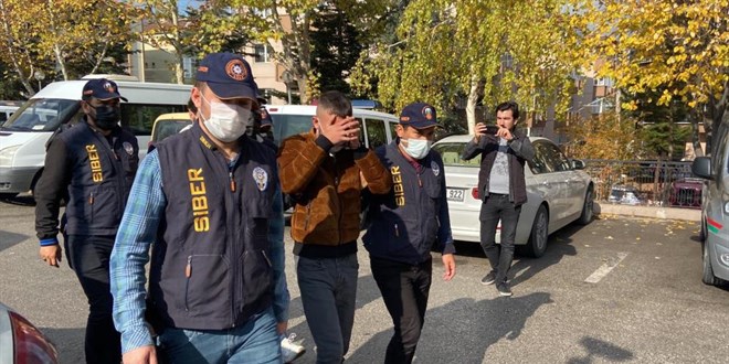 Sosyal medyadan 43 kişinin 479 bin lirasını dolandırdılar