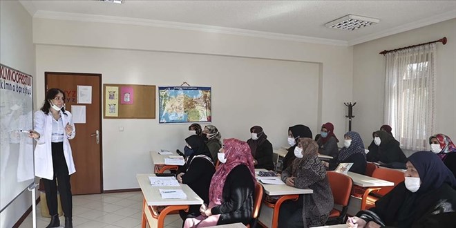 Okuma yazma hayali kuran kadınlar kalemle buluştu