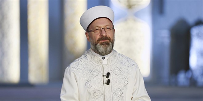 Başkan Ali Erbaş: İnsanlar bilinçli olarak dinden uzaklaştırılıyor