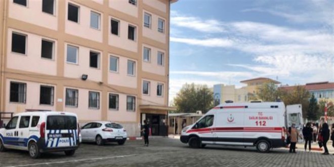 76 öğrenci yemekten zehirlendi! Kaymakam açıklama yaptı