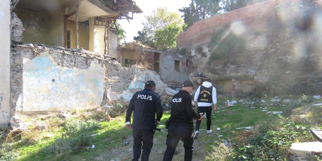 Çeşitli suçlardan aranan bin 111 kişi yakalandı 21 kayıp bulundu
