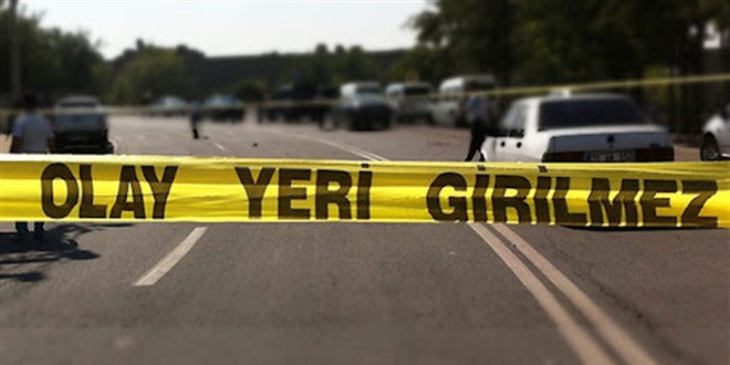 Oğlunun gözleri önünde inşaattan düşen işçi hayatını kaybetti