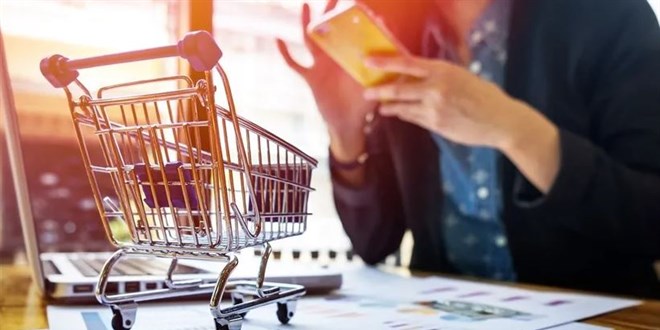 Zincir marketler elemanlarını e-ticarete kaptırdı