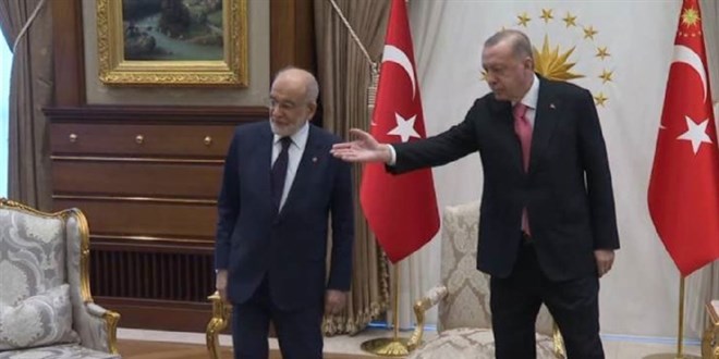 Karamollaoğlu: Erdoğan'a göre ekonomi dört dörtlük kimsenin şikayeti yok
