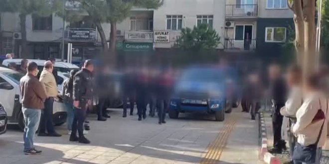 Belediye personelinin de olduğu 11 şüpheli 'rüşvet'ten adliyede
