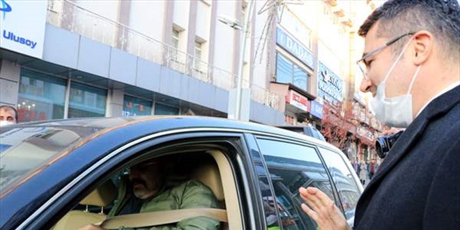 Kemer takmayan sürücüye Validen 'Şimdilik affediyorum' uyarısı