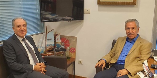 Bülent Arınç'tan DEVA Partisi'ne KHK ziyareti