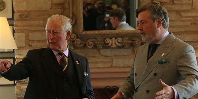 Prens Charles'n vakfnda yolsuzluk skandal byyor: Sa kolu istifa etti