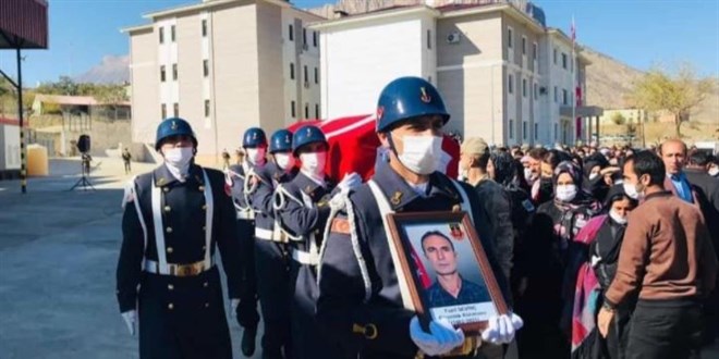 �ehit g�venlik korucusu son yolculu�una u�urland�