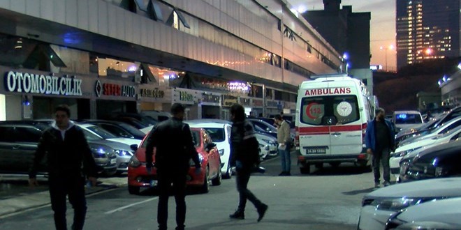 İstanbul'da oto galerisine silahlı baskın: Aynı aileden 3 ölü