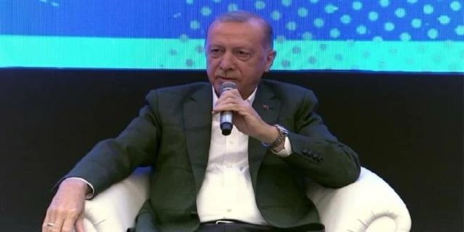 Erdoğan'dan soru soran gence: Tam damardan girdin