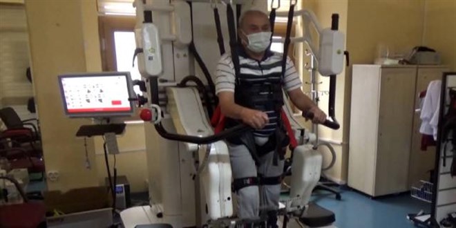Hastaneye sedye ile girdi yürüyerek çıktı