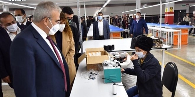 600 kişinin istihdam edileceği tekstil fabrikasının açılışı yapıldı