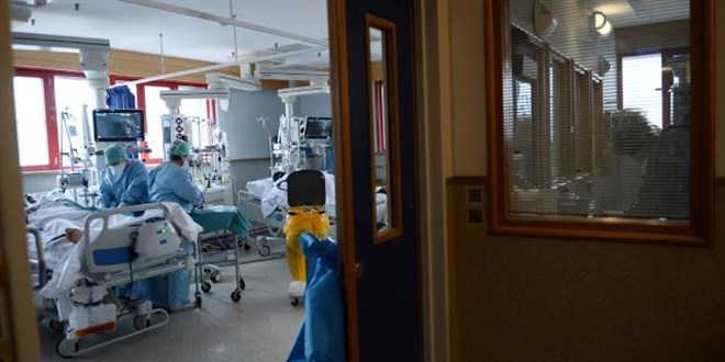 Belçika'da, aşı yaptırmayan sağlık personelinin işine son verilecek