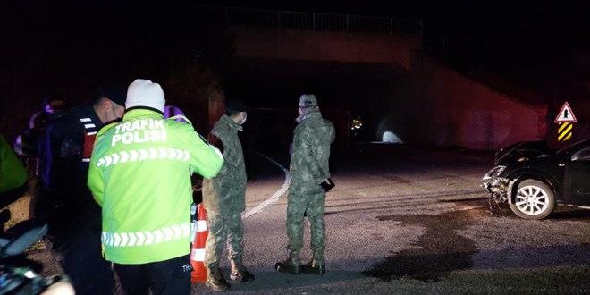Tekirdağ'da trafik kazasında 14 askeri personel yaralandı