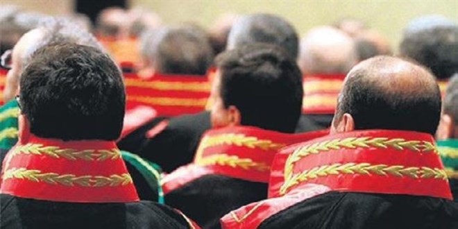 Görevdeki 14 hakim FETÖ irtibatlı çıktı, HSK işlem başlattı