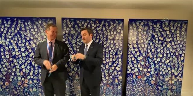 İznik çini panoları UNESCO binasının duvarını süsleyecek