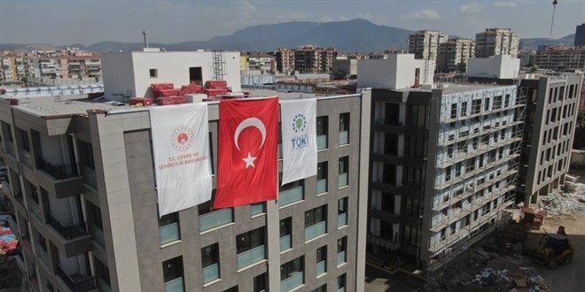 İzmir'de deprem konutlarının teslim tarihi belli oldu
