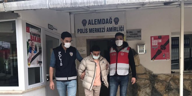 Düğün konvoyunda silahlı, çakarlı maganda