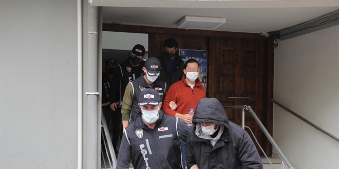 İhraç diplomat karı-kocanın da olduğu 9 FETÖ şüphelisi tutuklandı