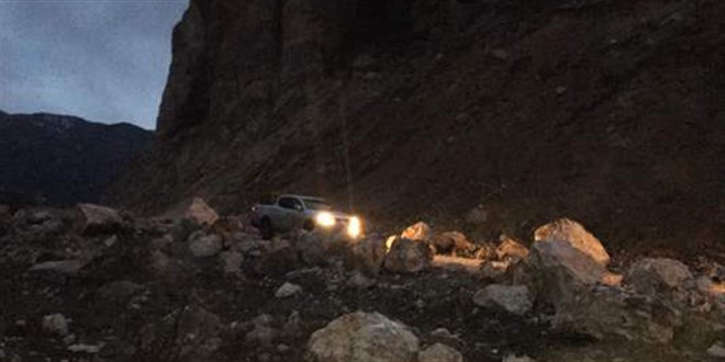 Erzurum'da depremden etkilenen mahallelerde hasar tespit çalışmaları başladı