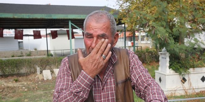 Antalya'da �ehit babas�n� g�zya�lar�na bo�an manzara!