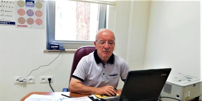 Koronavirüse yenik düşen doktor son yolculuğuna uğurlandı