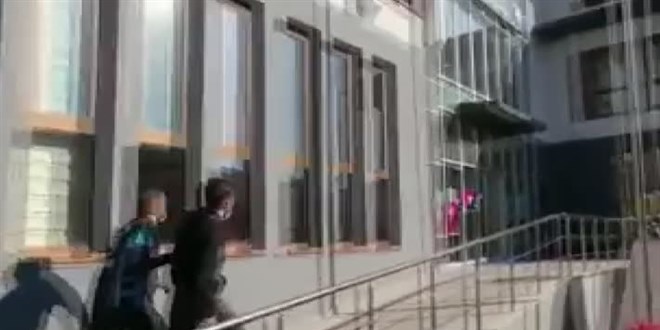 Ataşehir'de düğün konvoyunda 'drift' yapan araç trafikten men edildi