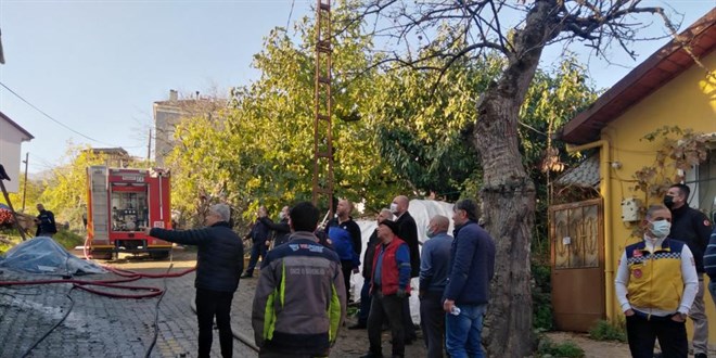 Kahraman itfaiyeci yang�n s�nd�r�rken kalbine yenildi