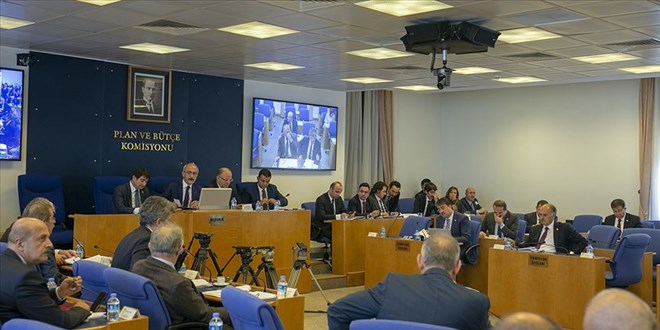 Plan ve Bütçe Komisyonunda 'Selahattin Demirtaş' gerginliği yaşandı