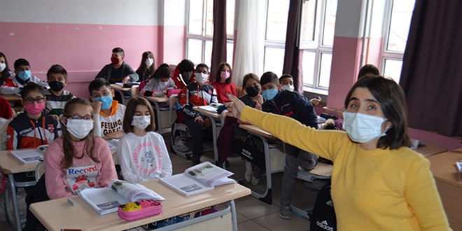 Görme engelli Türkçe öğretmeni: İyi ki bu mesleği yapıyorum