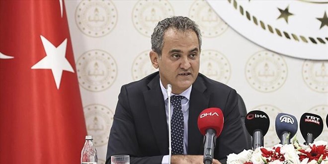 Milli Eğitim Bakanı Özer'den Öğretmenler Günü mesajı