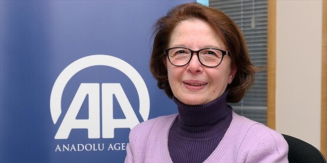 Eser öğretmenin 32 yıllık eseri: AB koridorlarında Türkçe sesleri