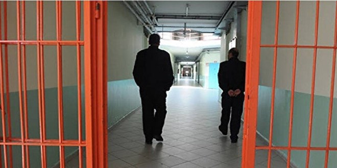 Açık cezaevi hükümlülerinin COVID-19 izin süresi uzatıldı