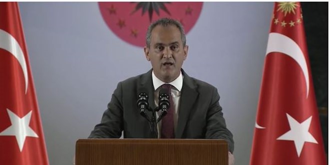 Özer: Öğretmenlerimizin çalışma koşullarının iyileştireceğiz