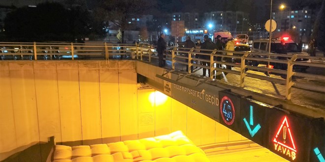 Konya'da eşine kızdı 'ettiğimi çekiyorum' deyip alt geçitten atladı