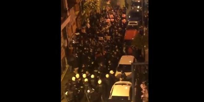 İstanbul'daki izinsiz gösterilerde 69 kişi gözaltına alındı