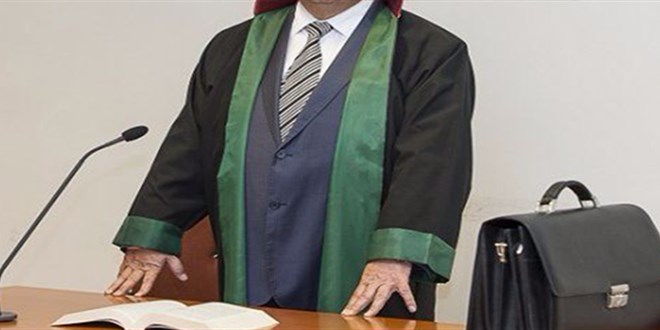 Baz� alanlar�ndaki avukatl�k hizmetlerinde KDV oran� y�zde 8'e d���r�ld�