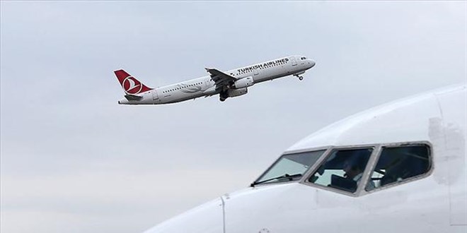 �ki ilde yo�un sis: U�ak seferleri iptal edildi