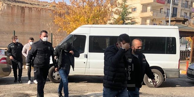 Sürücü belgesi sınavında 'joker' operasyonu: 6 gözaltı