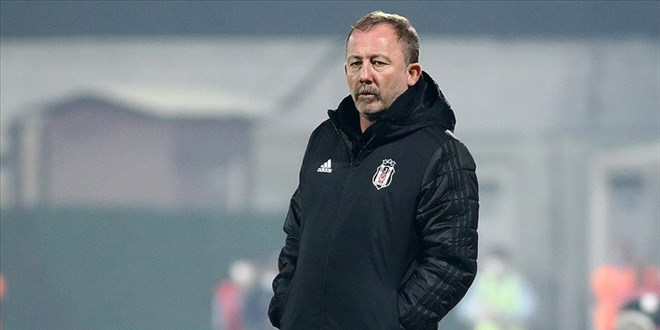 Beşiktaş, Sergen Yalçın ile devam etme kararı aldı